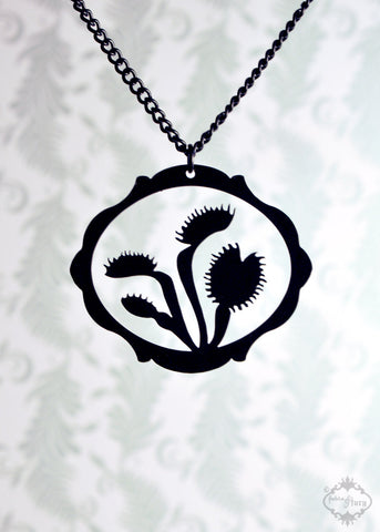 Venus Flytrap Carnivorous Plant necklace in black stainless steel